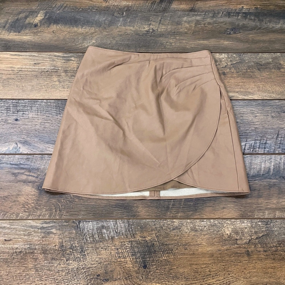 Abercrombie & Fitch Tan Faux Leather Wrap Mini Skirt S Brown Pleated Zip Boho